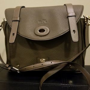 Medium Size Coach Bag (excellent condition)